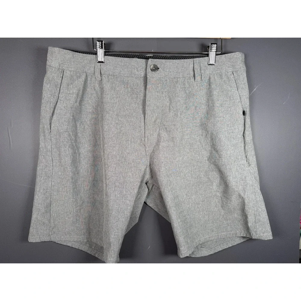 Vuori Aim Shorts Mens 36 Heathered Grey Performance Stretch Activewear